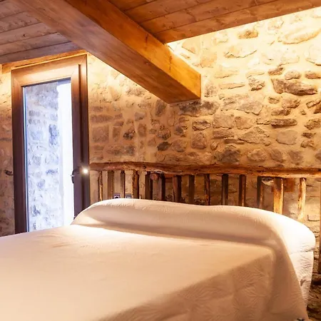 Casa Sanui. Apartaments Turistics Rurals Estorm Buitenkant foto