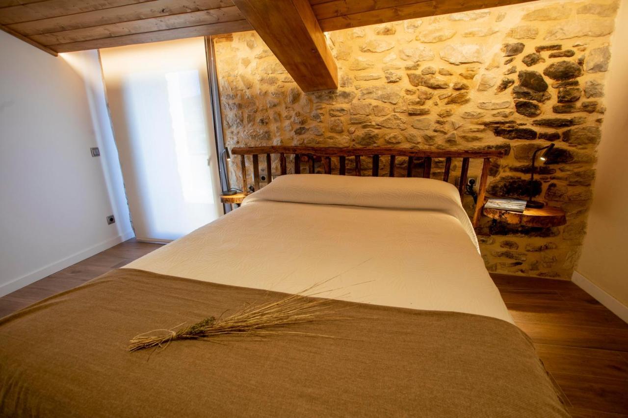 Casa Sanui. Turistics Rurals Apartment Estorm