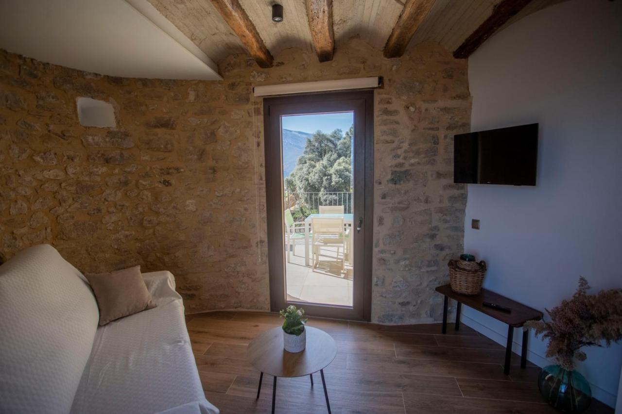 Casa Sanui. Turistics Rurals * Estorm